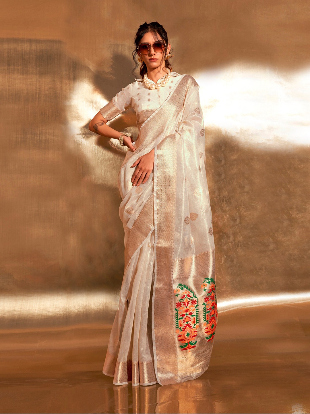

elora Ethnic Motifs Woven Design Zari Tissue Paithani Saree, White