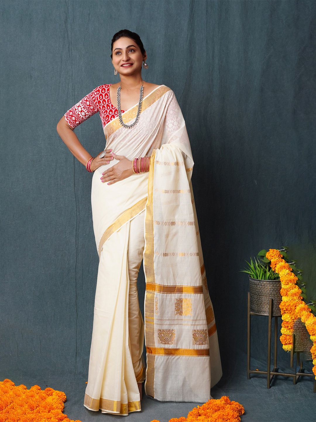 

Unnati Silks Zari Handloom Pure Cotton Kasavu Saree, Cream