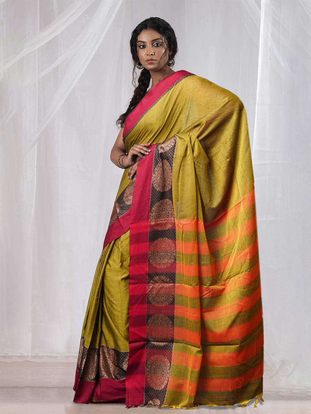 

Unnati Silks Zari Pure Cotton Handloom Narayan Peth Saree, Green