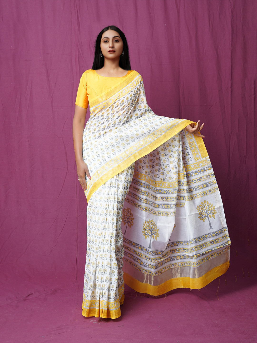 

Unnati Silks Floral Printed Zari Handloom Chanderi Saree, White