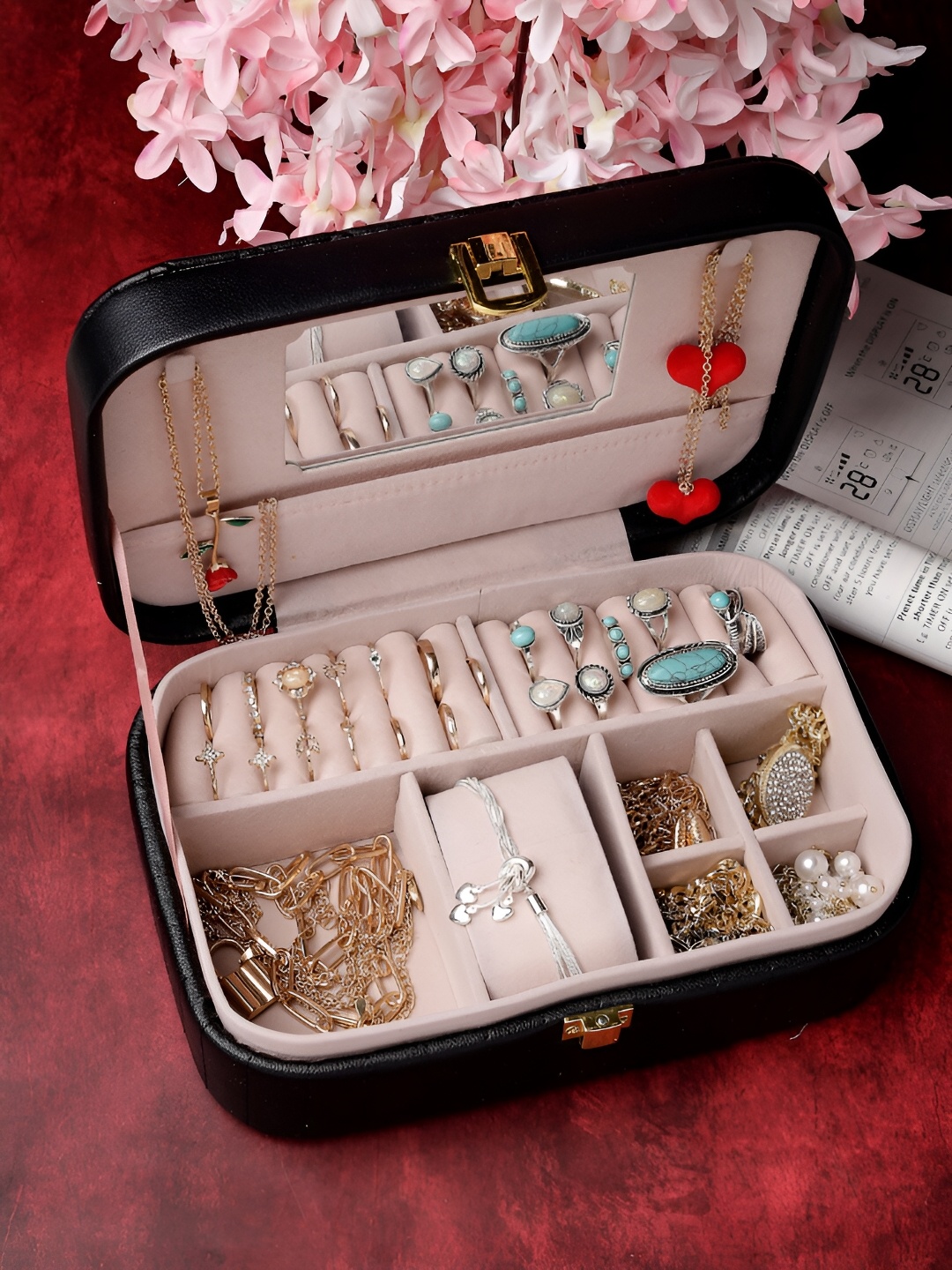 

Scintillare By Sukkhi Black Small Jewellery Organiser With Mirror Lid