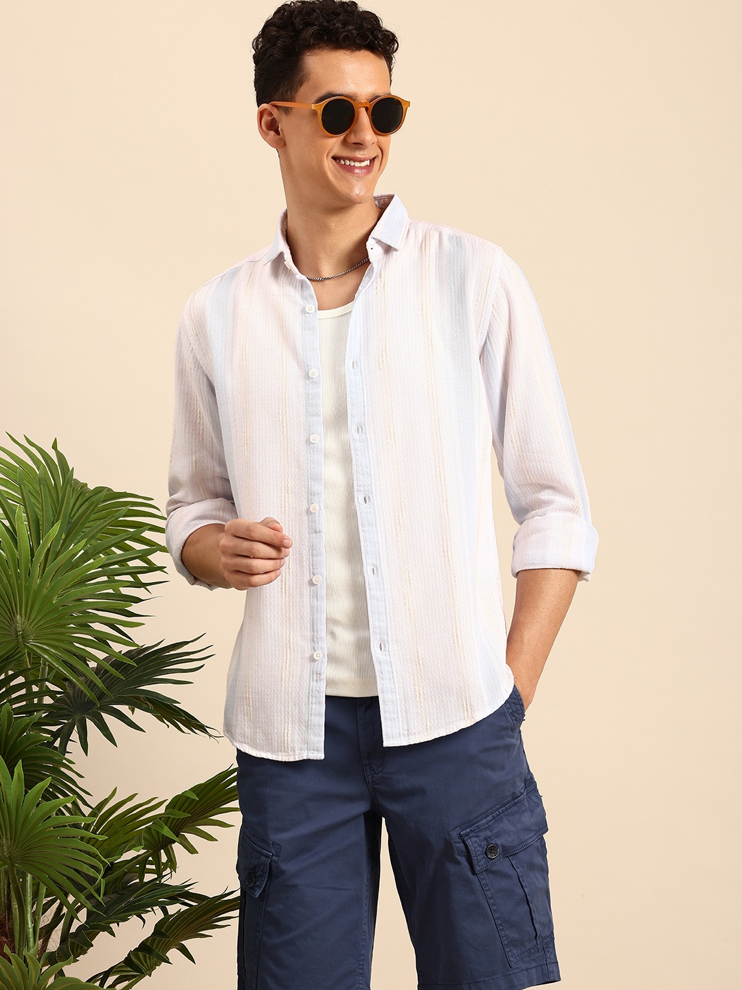 

Mast & Harbour Men Striped Pure Cotton Casual Shirt, White