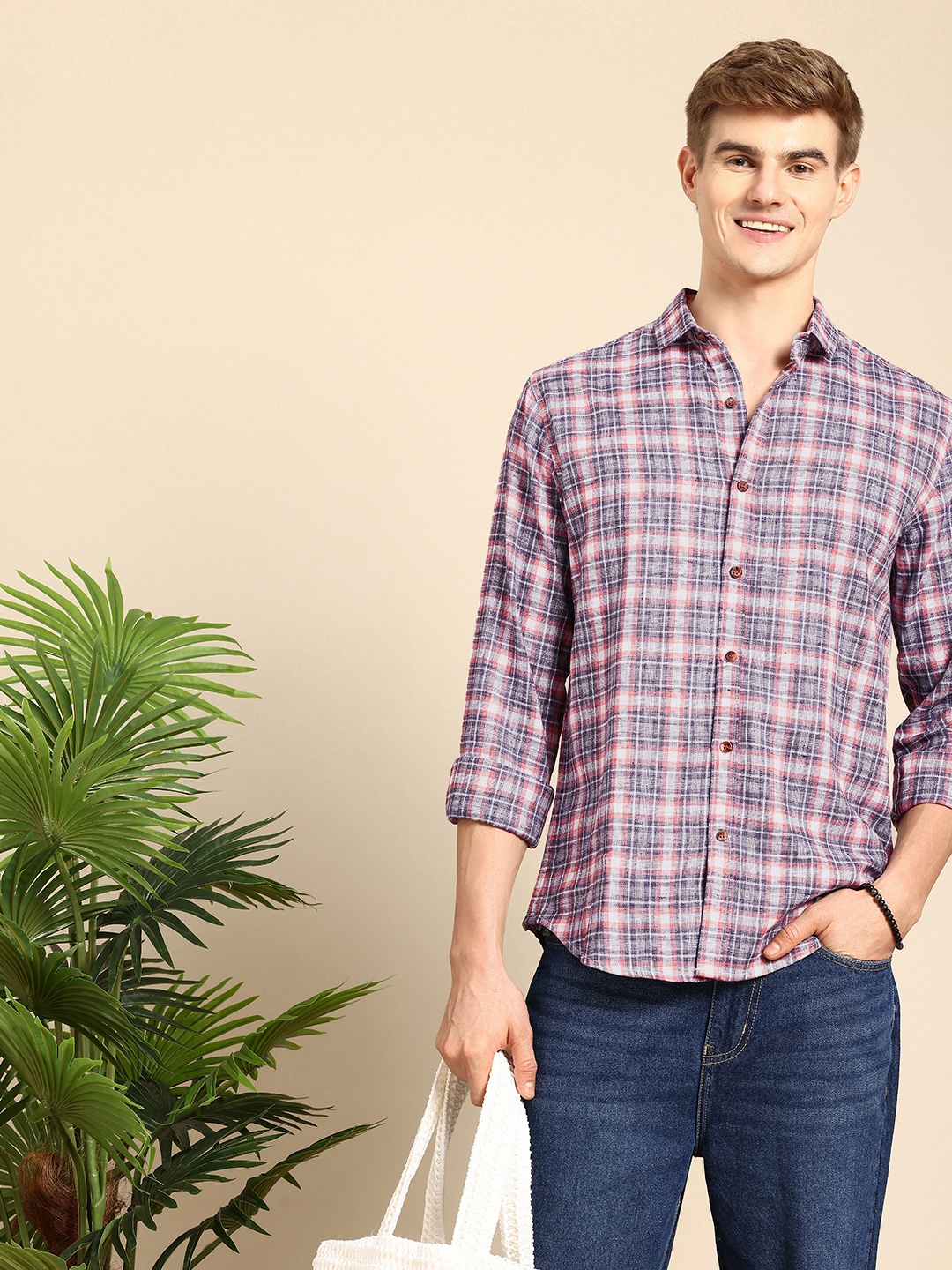 

Mast & Harbour Men Checked Casual Shirt, Red