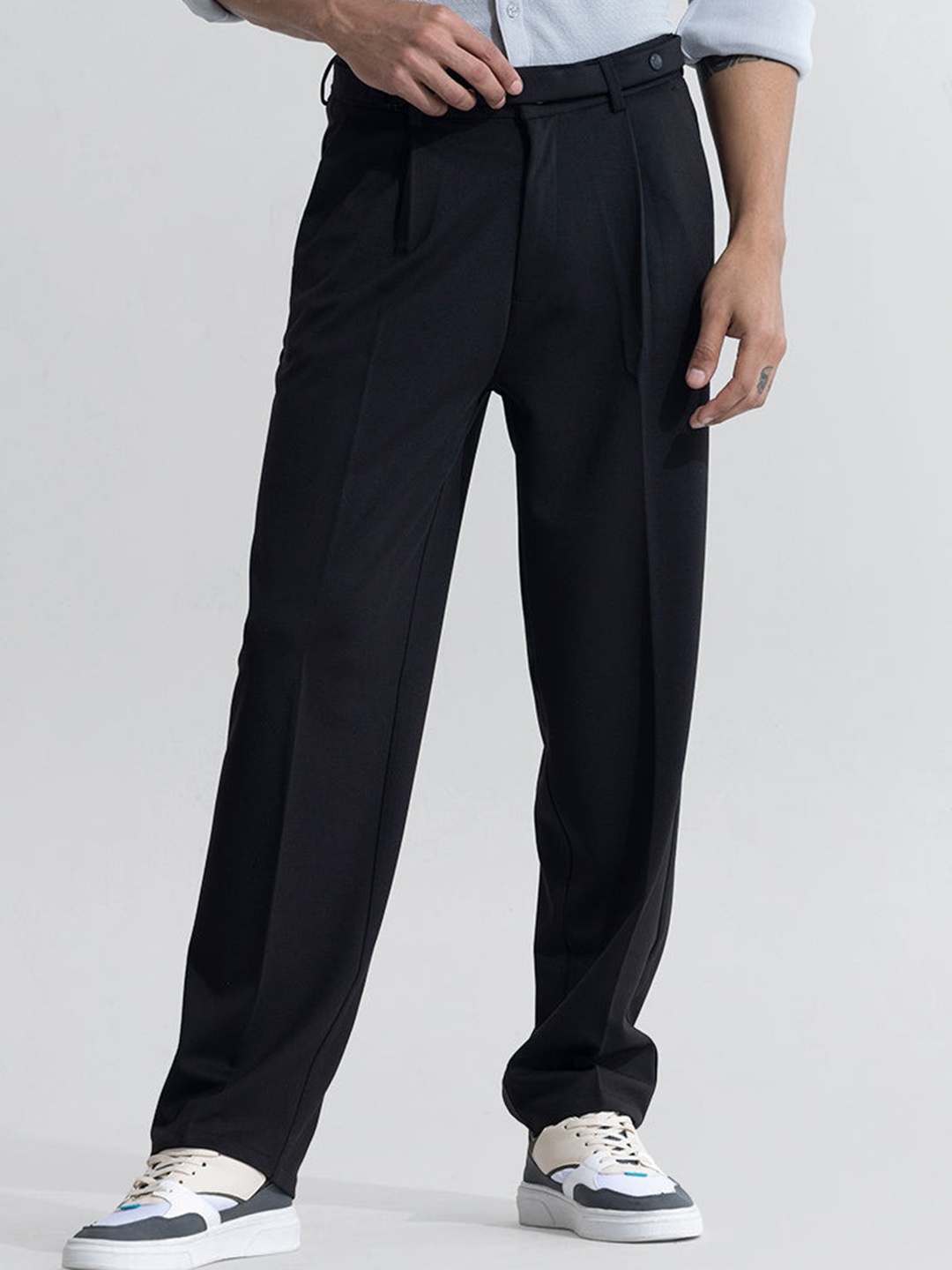 

Snitch Men Black Smart Loose Fit Cotton Pleated Trousers