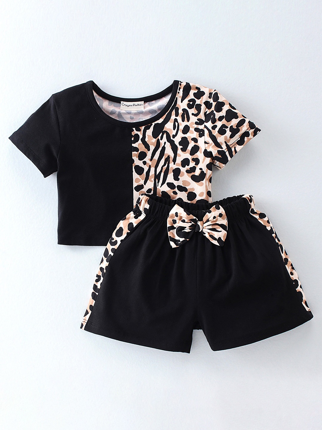 

CrayonFlakes Girls Printed Top with Shorts, Black