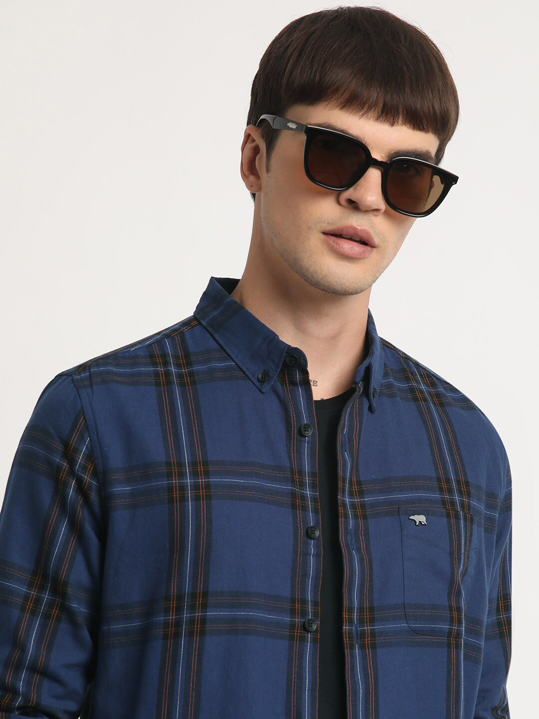 

THE BEAR HOUSE Slim Fit Vertical Striped Button-Down Collar Casual Shirt, Blue