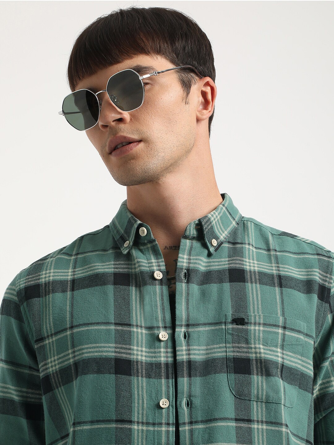 

THE BEAR HOUSE Slim Fit Tartan Checked Button-Down Collar Flannel Weave Casual Shirt, Green