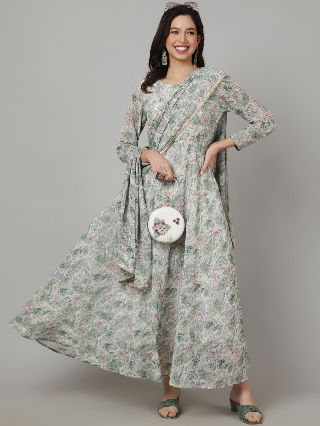 

SAK JAIPUR Floral Printed Georgette Anarkali Kurta With Dupatta, Green
