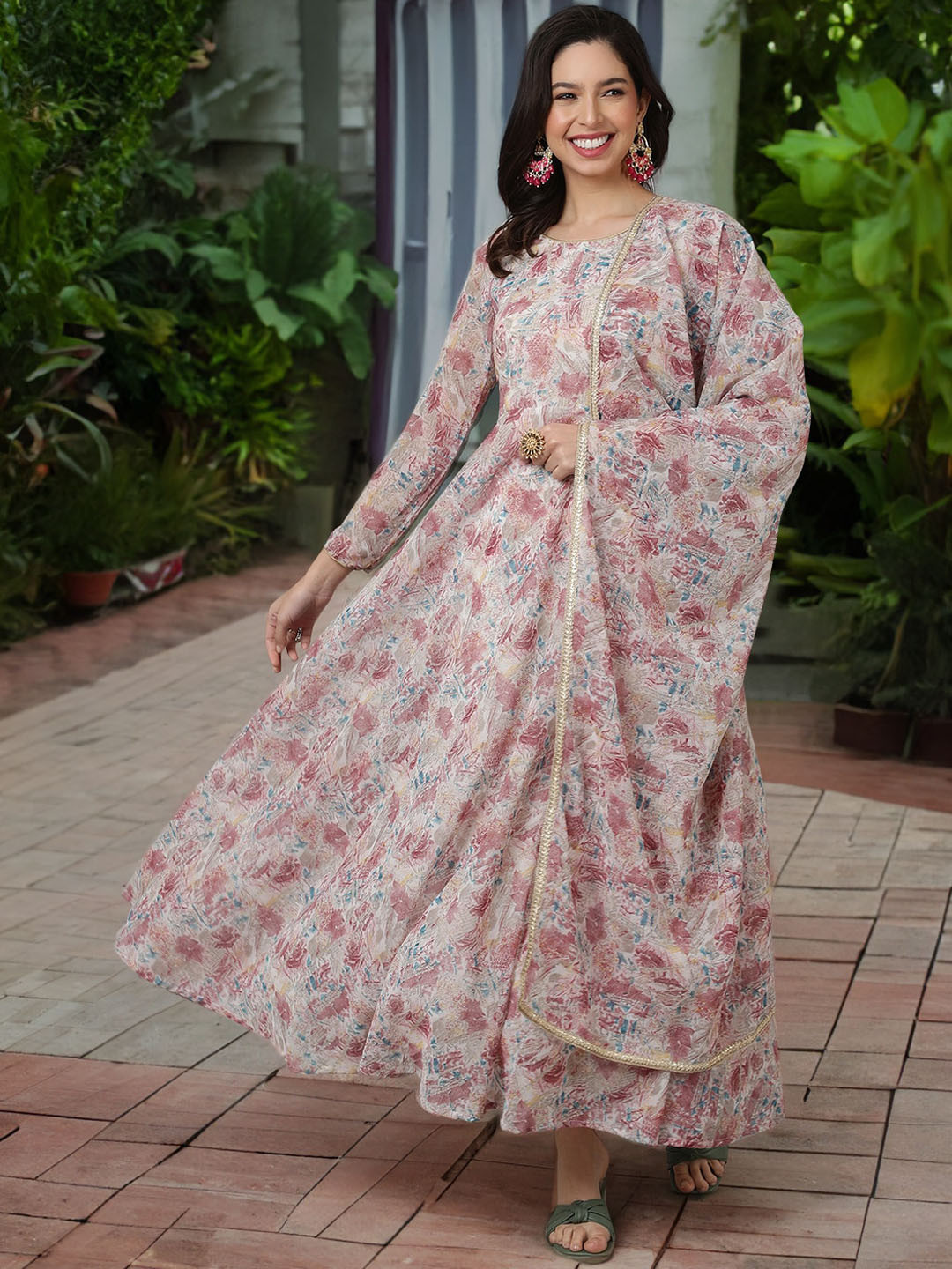 

SAK JAIPUR Floral Printed Georgette Anarkali Kurta With Dupatta, Peach