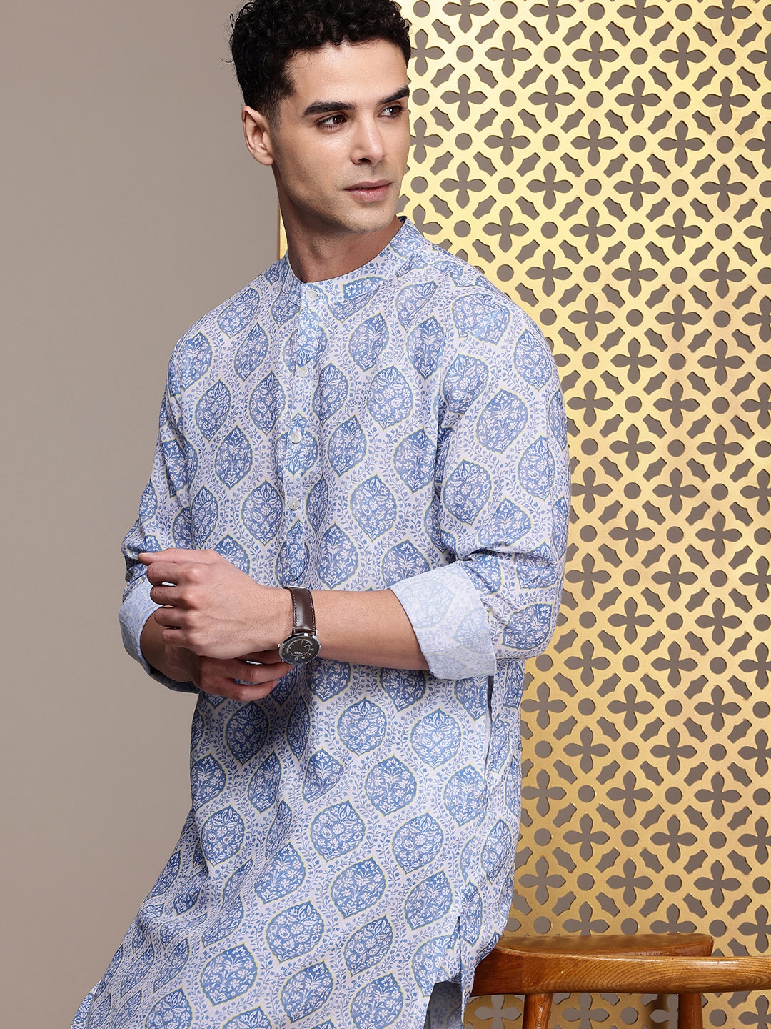 

House of Pataudi Men Ethnic Motifs Printed Kurta with Trousers, Blue