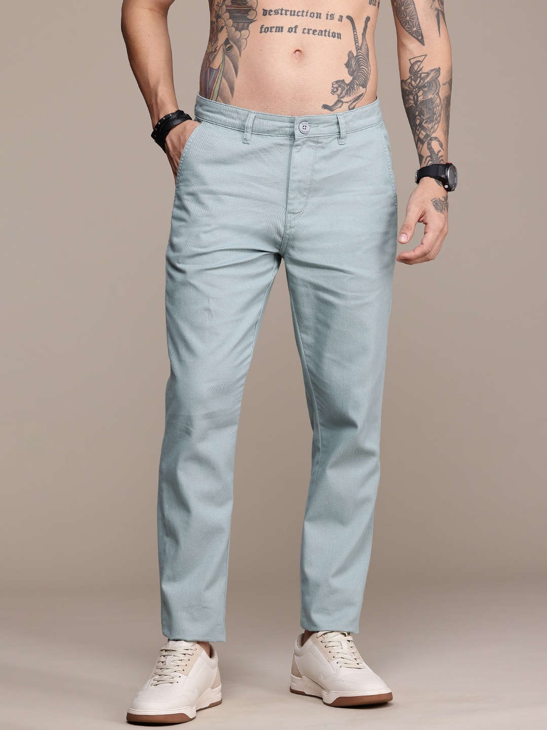 

The Roadster Life Co. Men Pure Cotton Chinos Trousers, Blue
