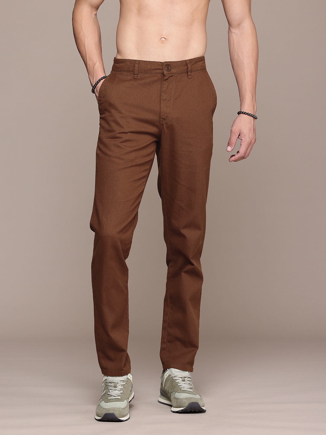 

The Roadster Life Co. Men Pure Cotton Chinos Trousers, Brown