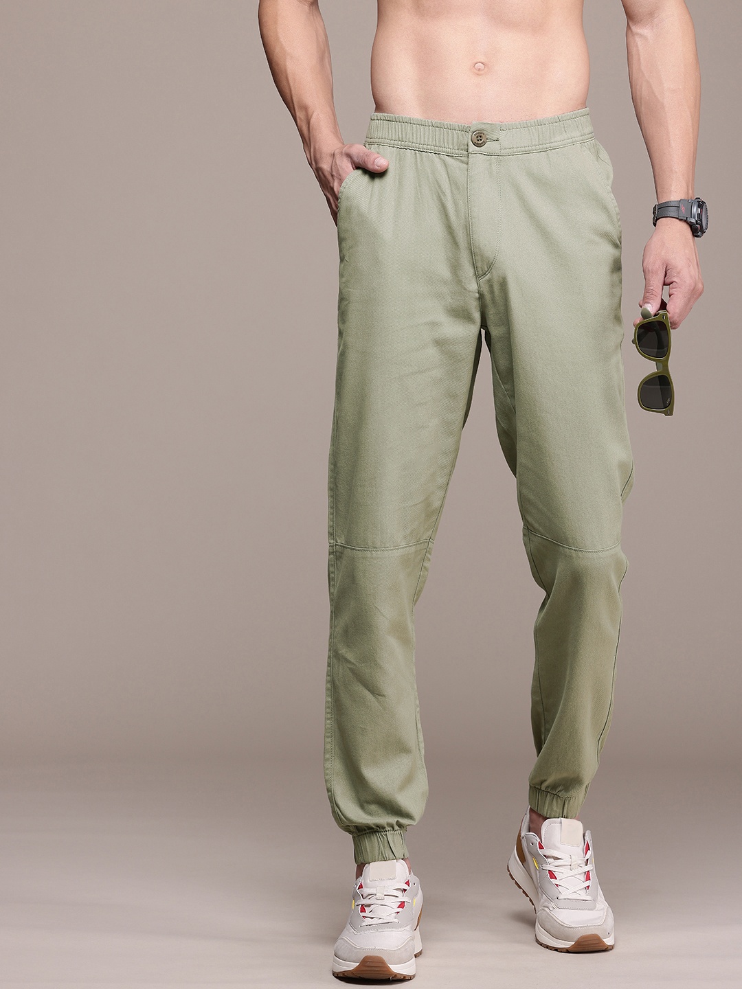 

The Roadster Life Co. Men Pure Cotton Joggers, Green