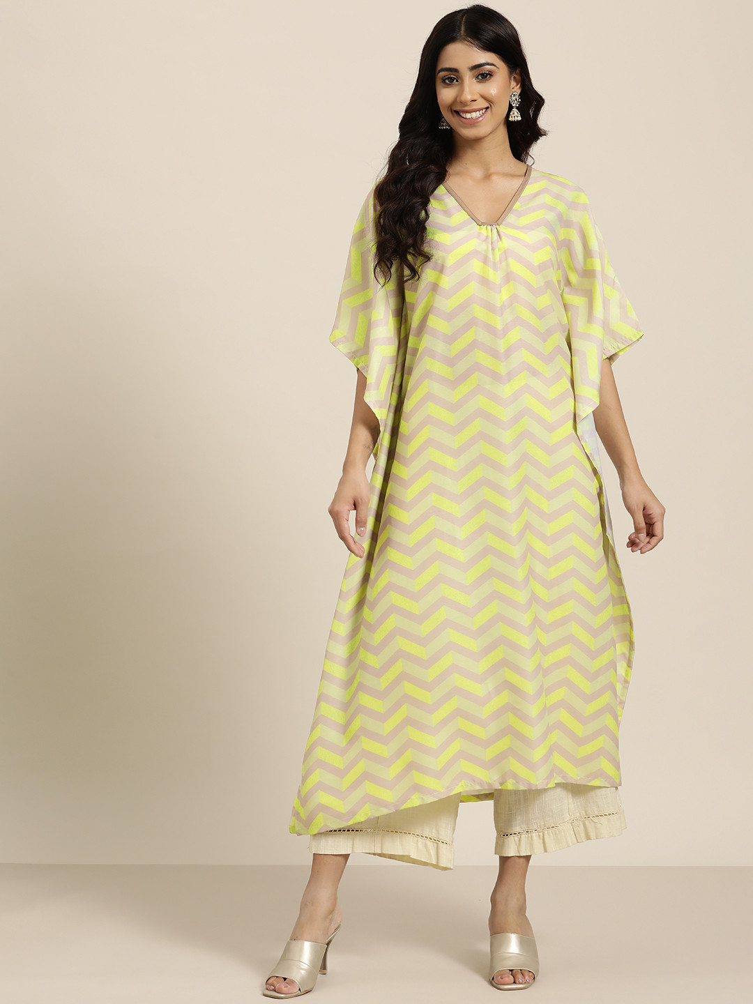 

HERE&NOW Chevron Print Extended Sleeves Kaftan Kurta, Lime green