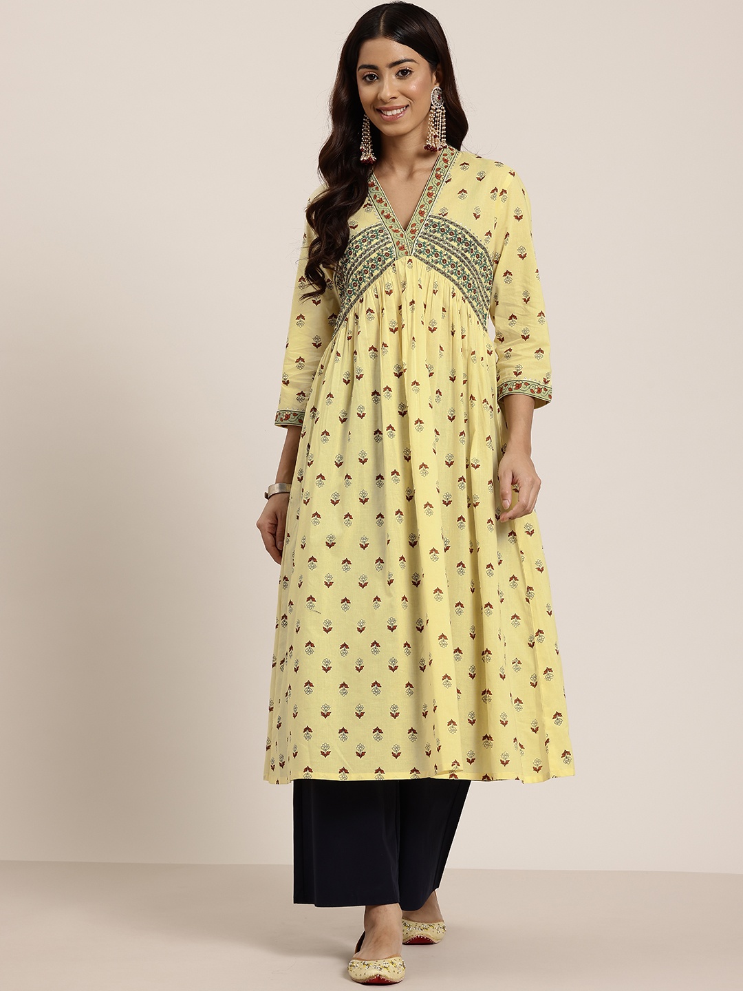 

HERE&NOW Women Florals Printed Gotta Patti Empire Style Pure Cotton Kurta, Yellow