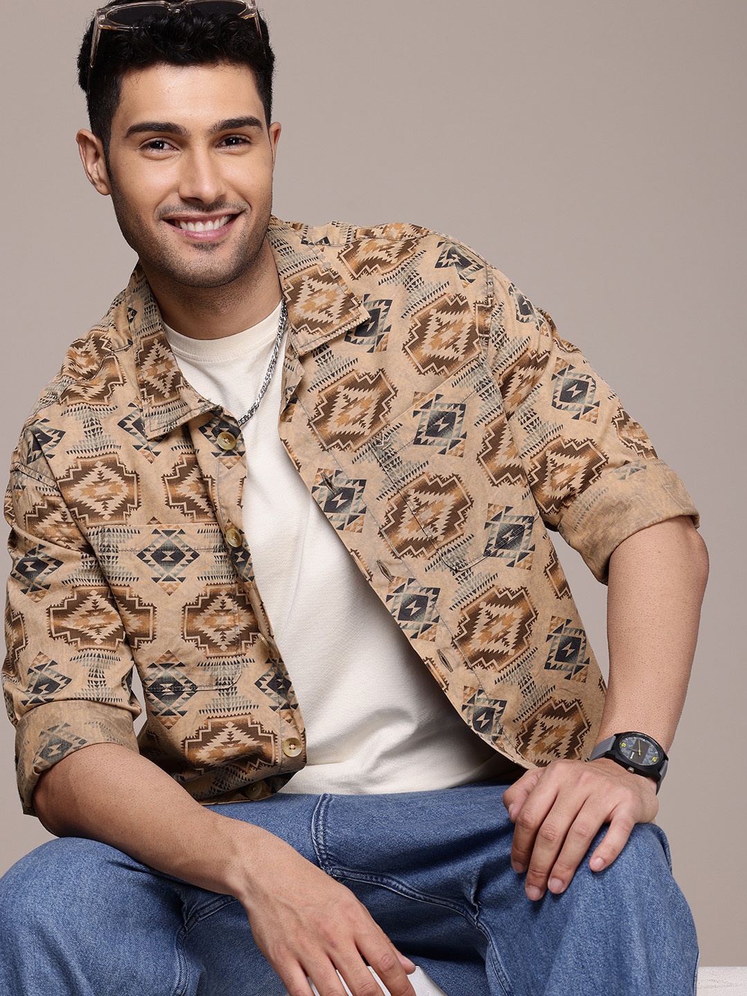 

WROGN Men Aztec Print Pure Cotton Oversized Casual Shirt, Brown