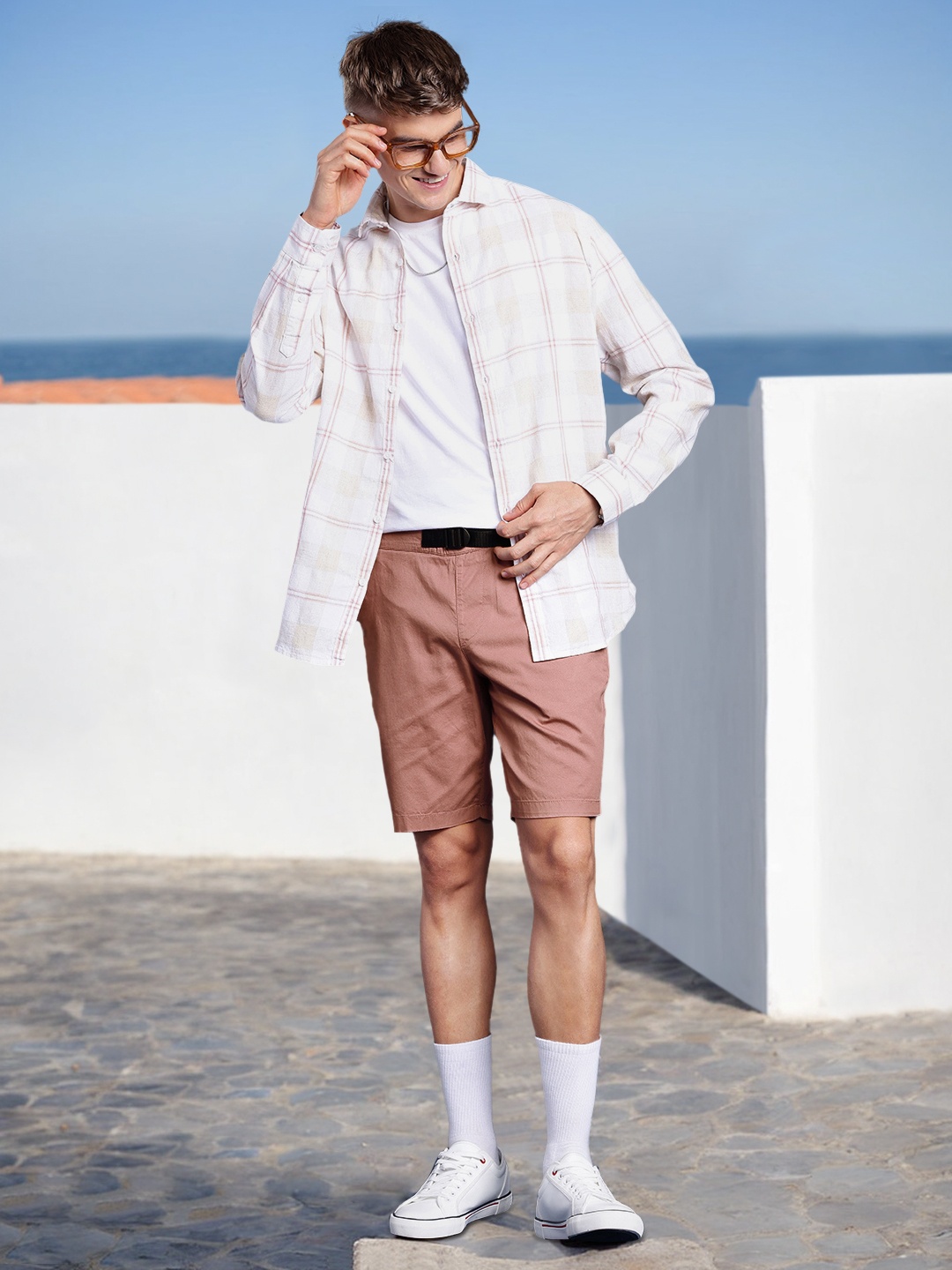 

Mast & Harbour Men Pure Cotton Shorts, Mauve