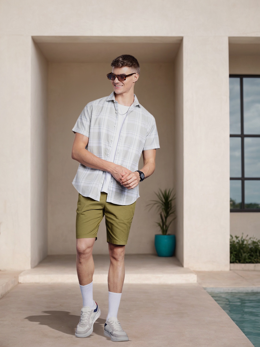 

Mast & Harbour Men Pure Cotton Shorts, Olive