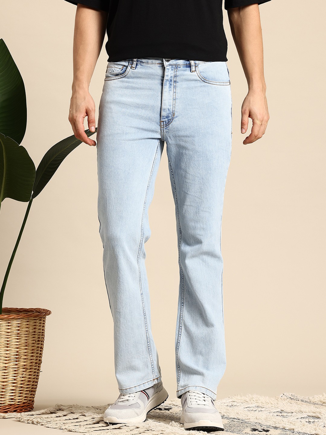 

Mast & Harbour Men Bootcut Stretchable Jeans, Blue