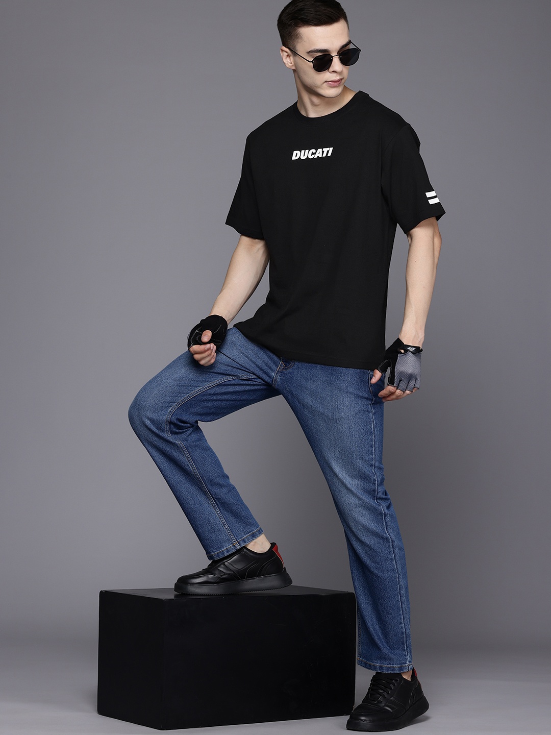 

Ducati Brand Logo Drop-Shoulder Sleeves Pure Cotton Relaxed T-shirt, Black