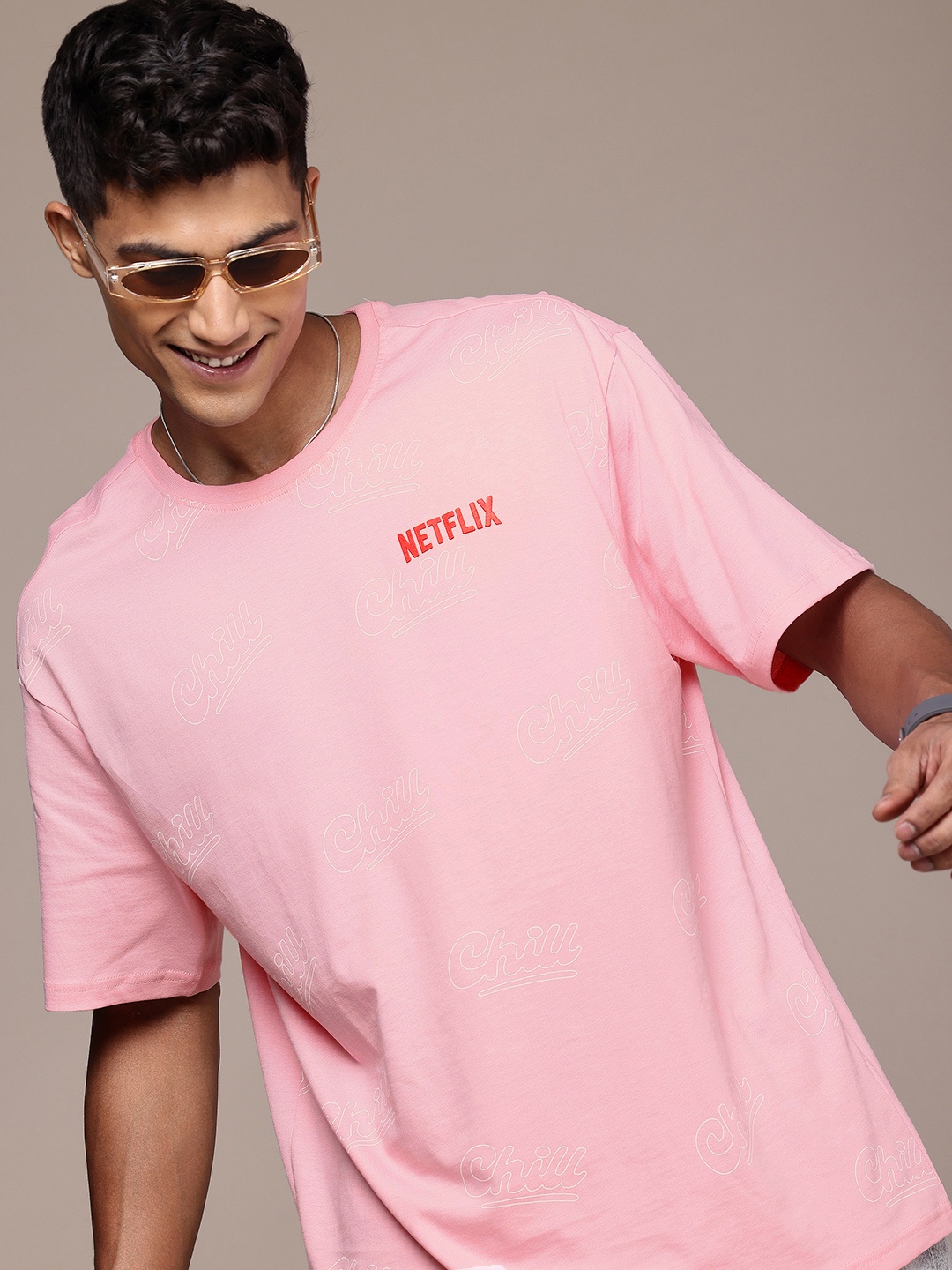 

WROGN X NETFLIX Printed Drop-Shoulder Sleeves Pure Cotton Oversized T-shirt, Pink