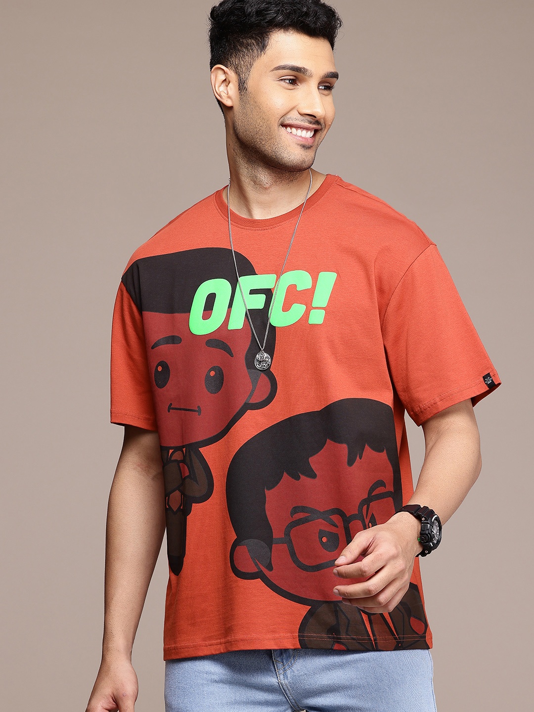 

WROGN Men Printed Drop-Shoulder Sleeves Pure Cotton Oversized T-shirt, Rust
