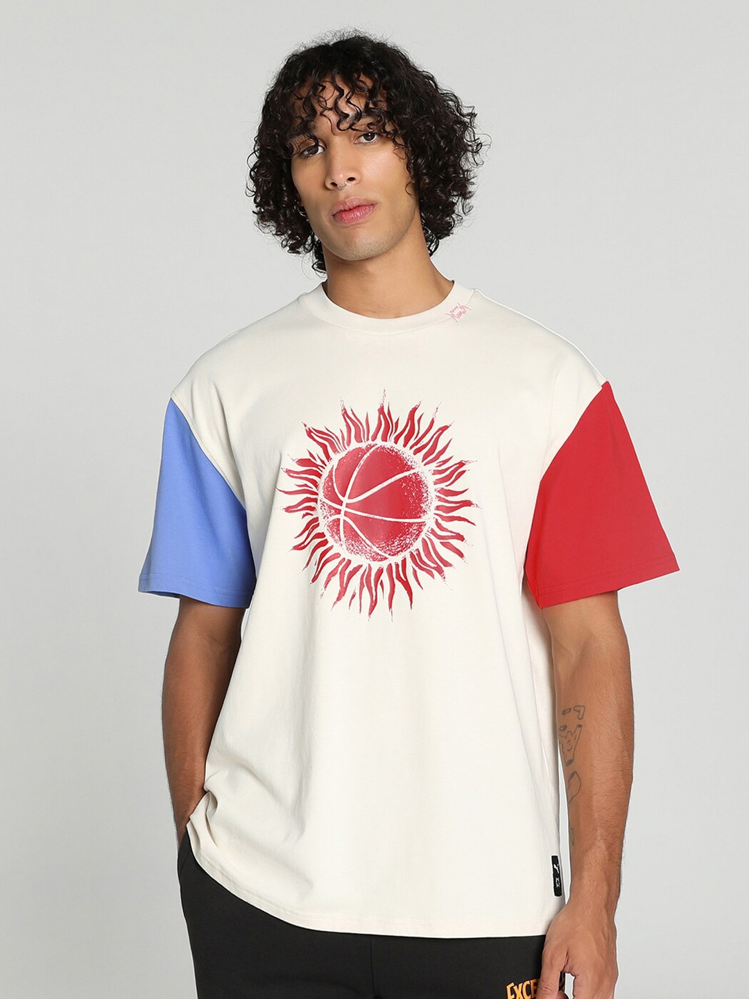 

Puma Graphic Printed Basketball T-shirt, Off white