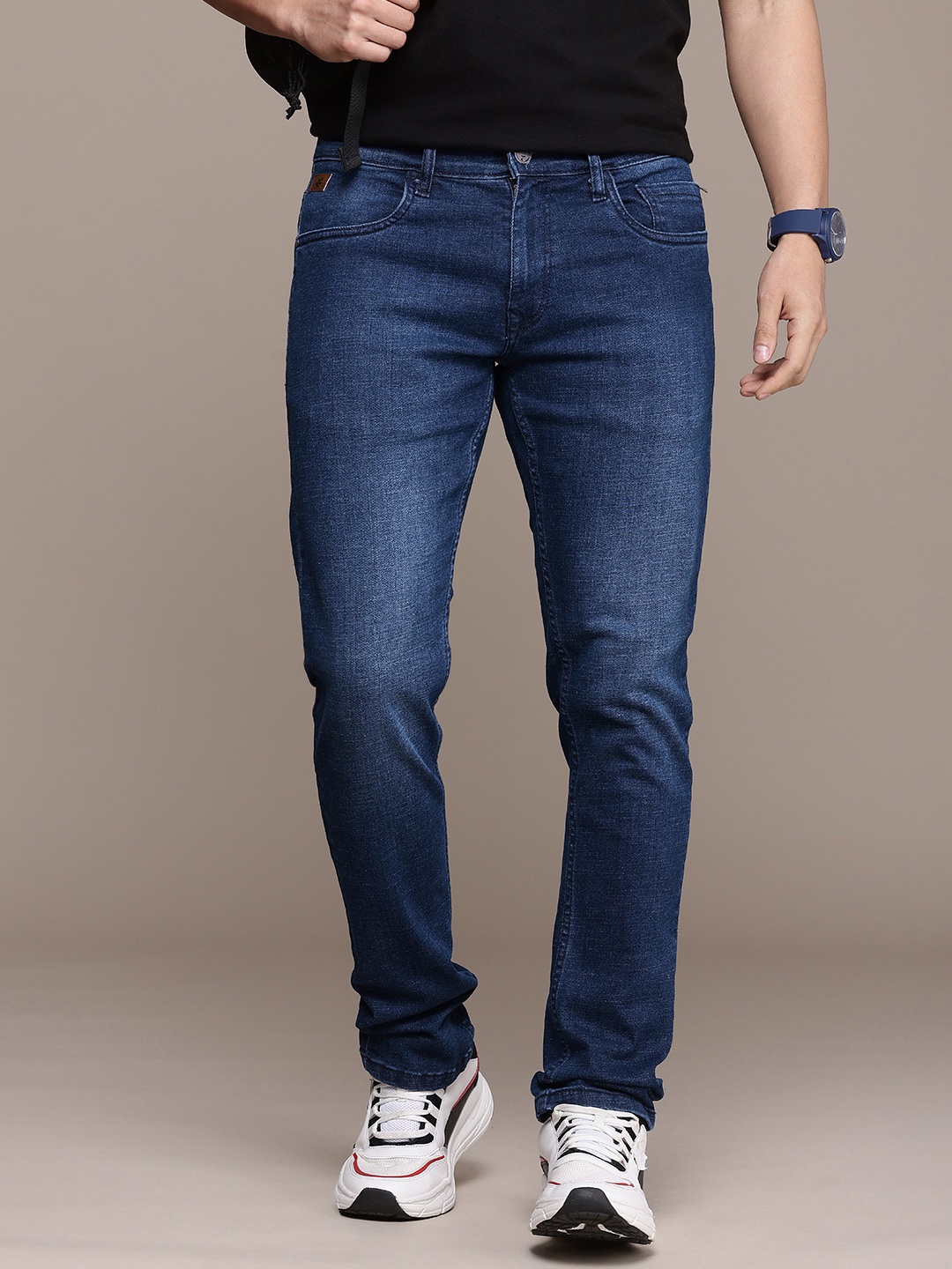 

WROGN Men Slim Fit Light Fade Stretchable Jeans, Blue