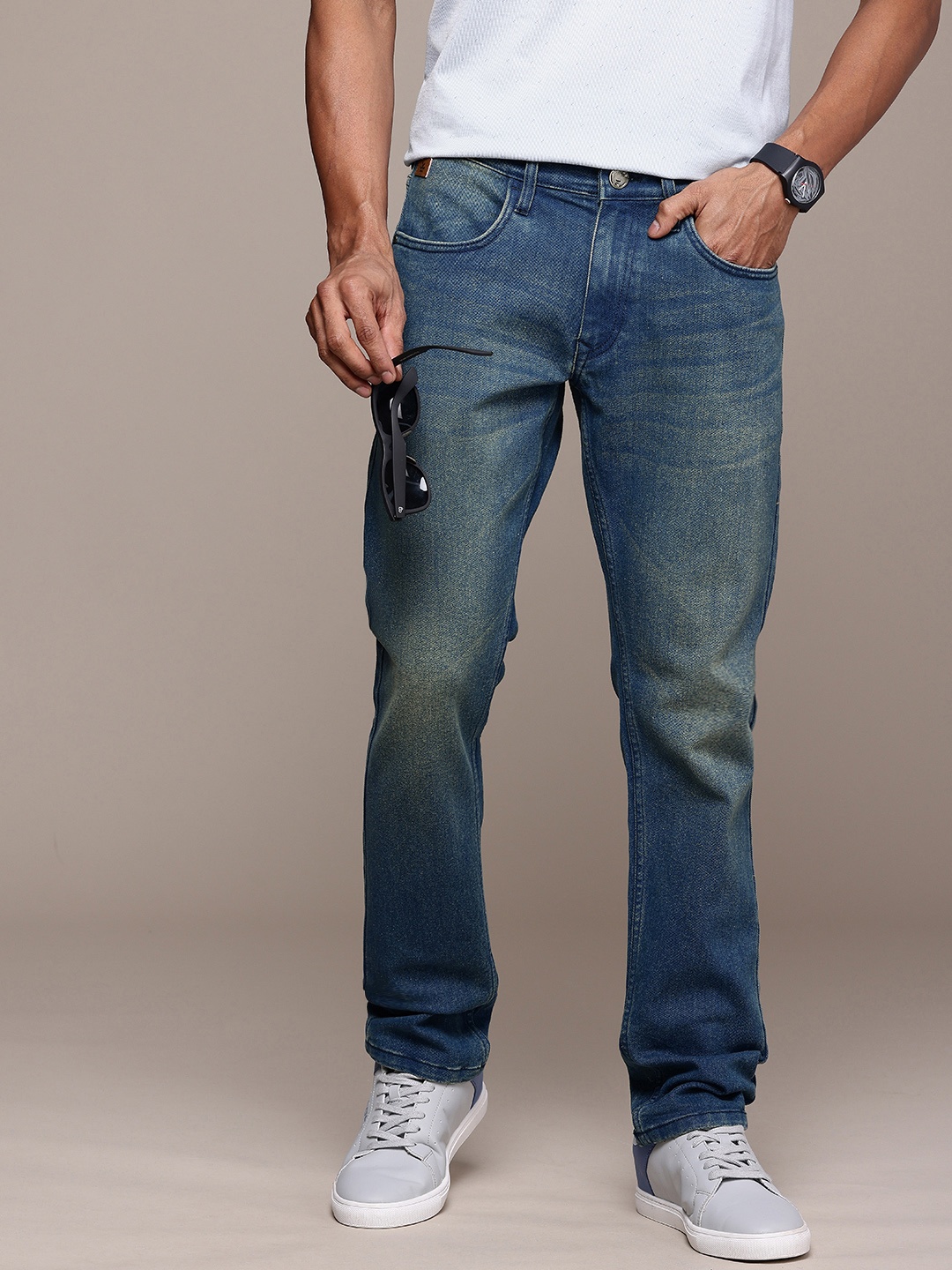 

WROGN Men Slim Fit Mid-Rise Clean Look Stretchable Jeans, Blue