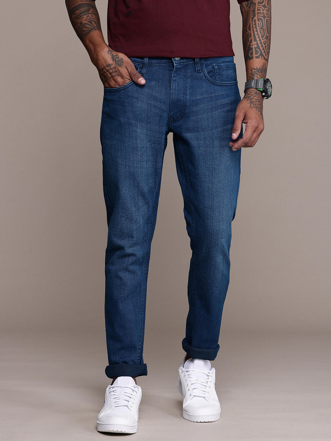 

WROGN Men Slim Fit Light Fade Stretchable Jeans, Blue