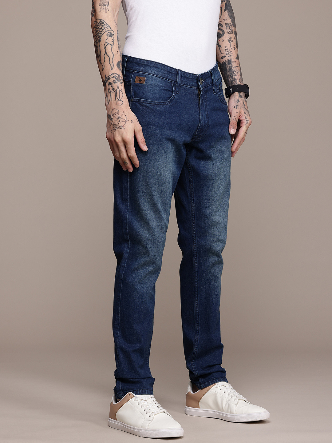 

WROGN Men Slim Fit Light Fade Stretchable Jeans, Blue