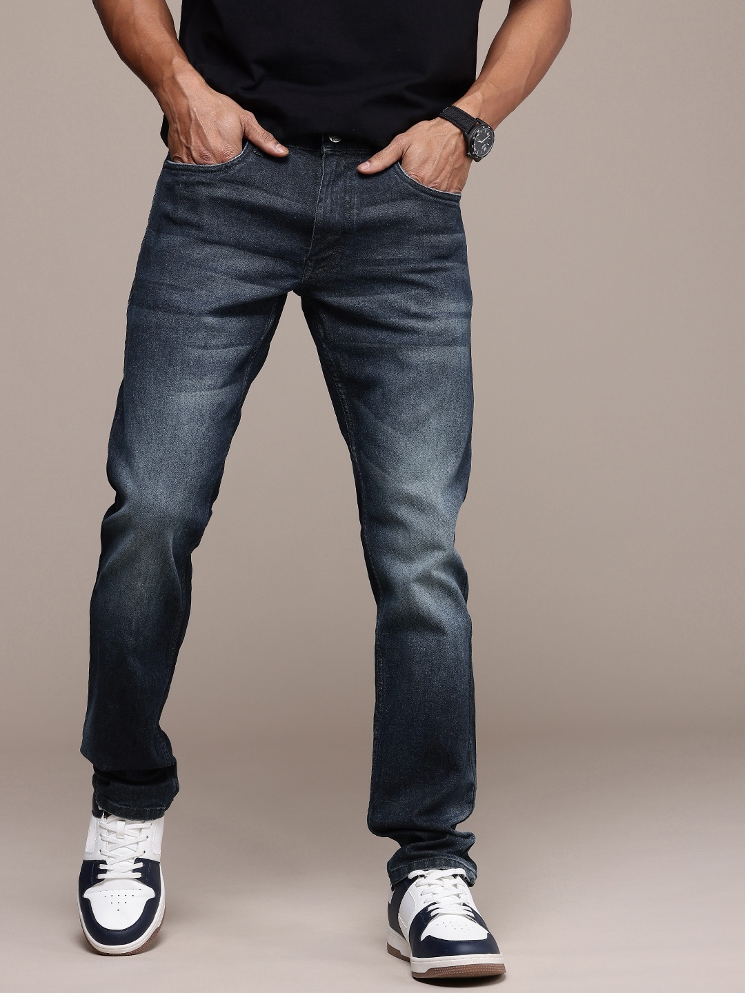 

WROGN Men Slim Fit Heavy Fade Stretchable Jeans, Blue