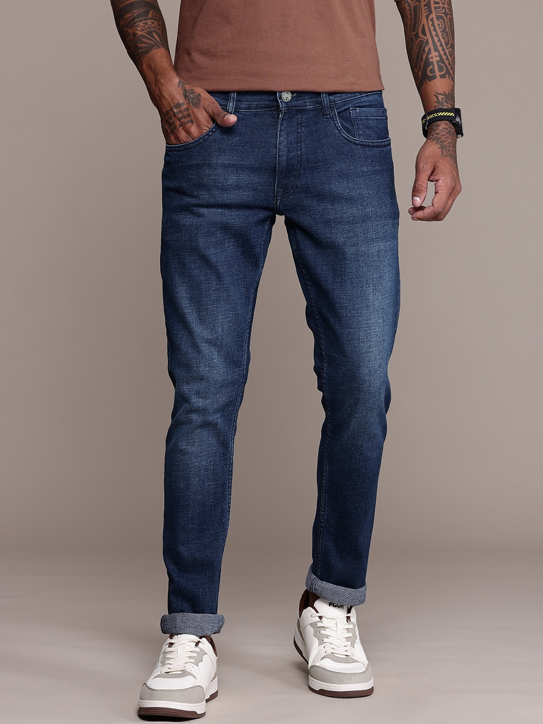 

WROGN Men Slim Fit Light Fade Stretchable Jeans, Blue