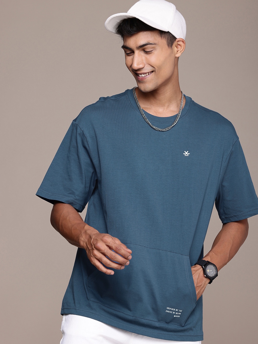 

WROGN Men Drop-Shoulder Sleeves Pure Cotton Oversized T-shirt, Blue