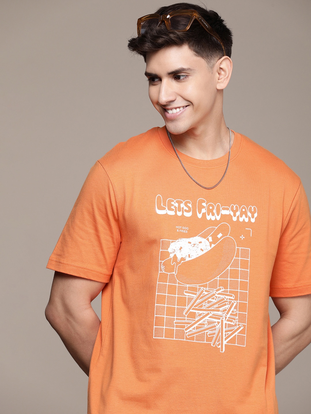 

WROGN Printed Drop-Shoulder Sleeves Comfort Fit Pure Cotton T-shirt, Orange