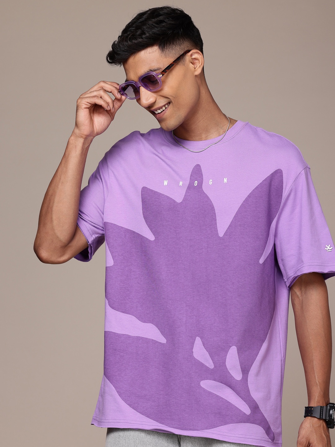 

WROGN Printed Drop-Shoulder Sleeves Pure Cotton Oversized T-shirt, Purple