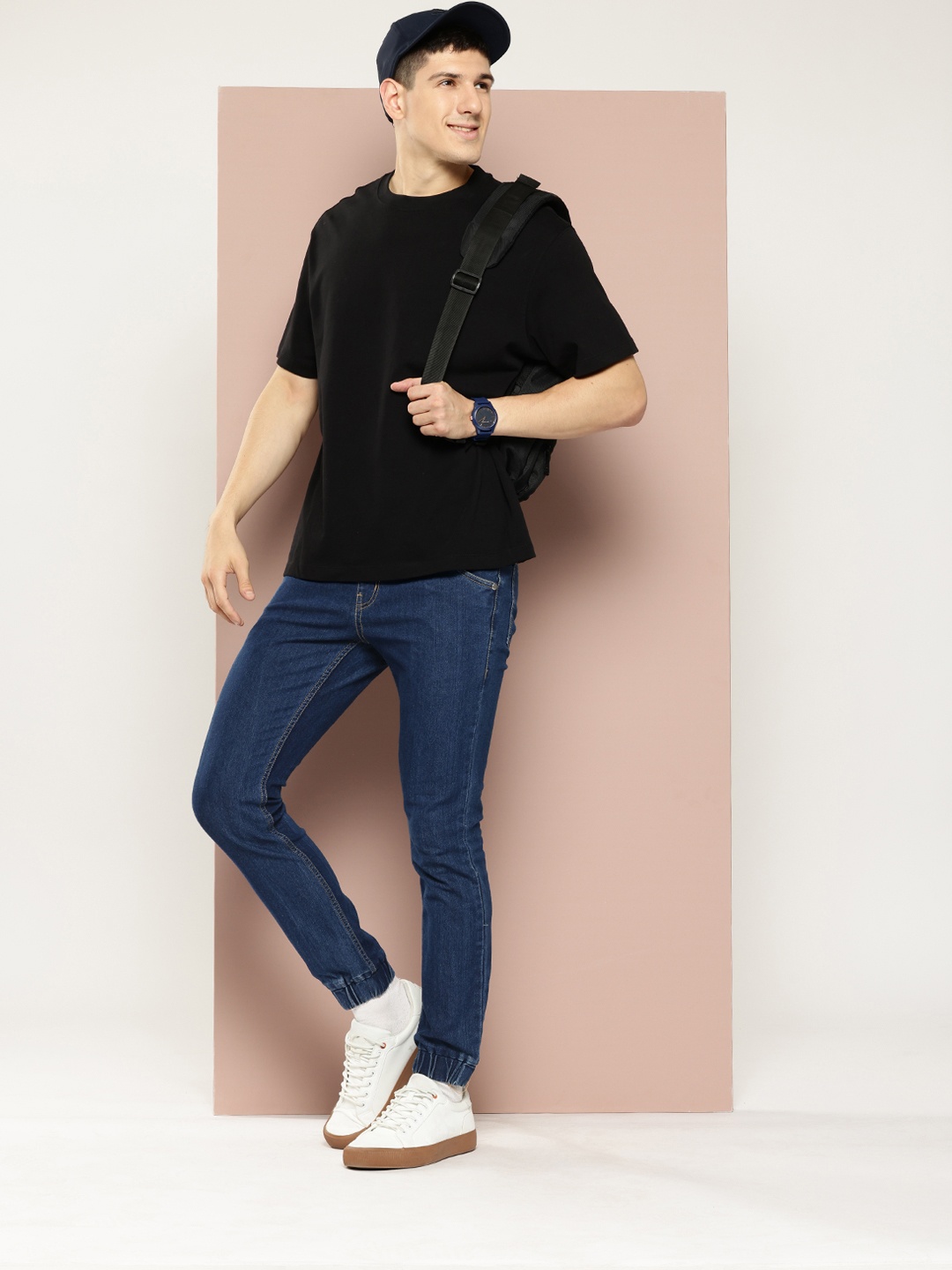 

Harvard Men Jogger Style Jeans, Navy blue