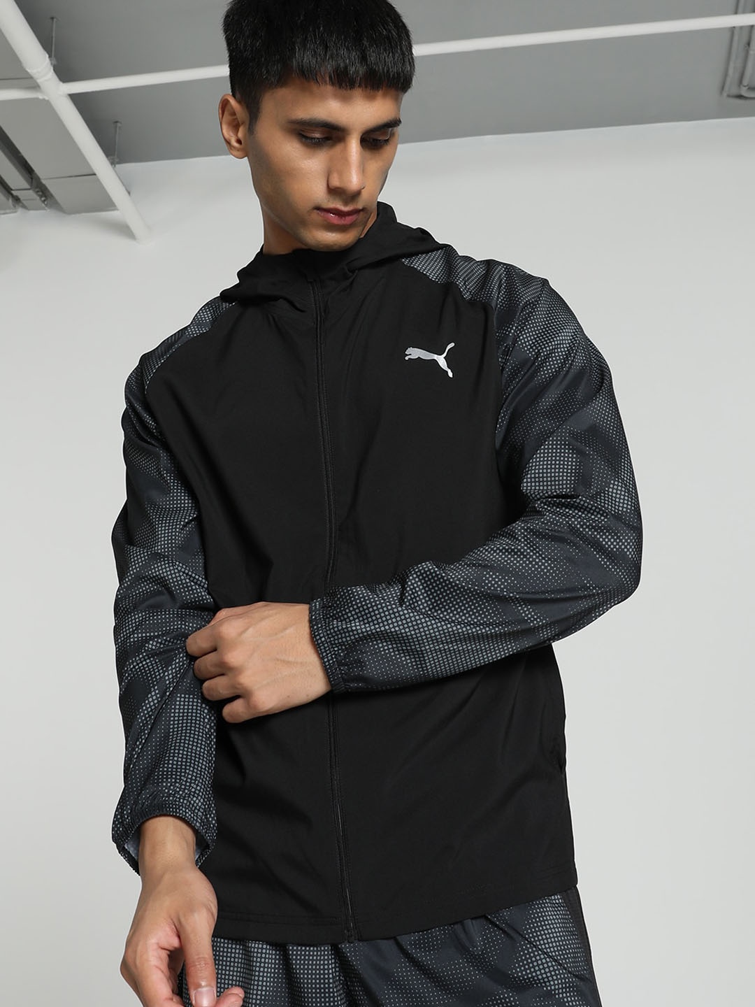 

Puma Run Favorite Jacket, Black