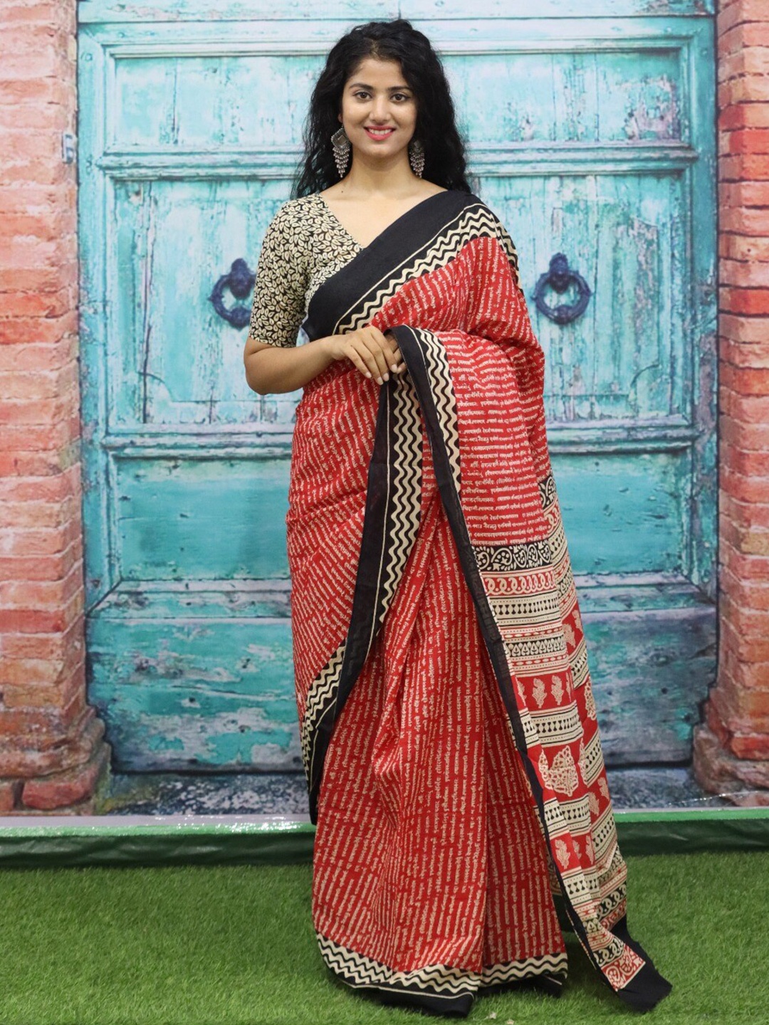 

clothonus Ethnic Motifs Pure Cotton Block Print Saree, Red