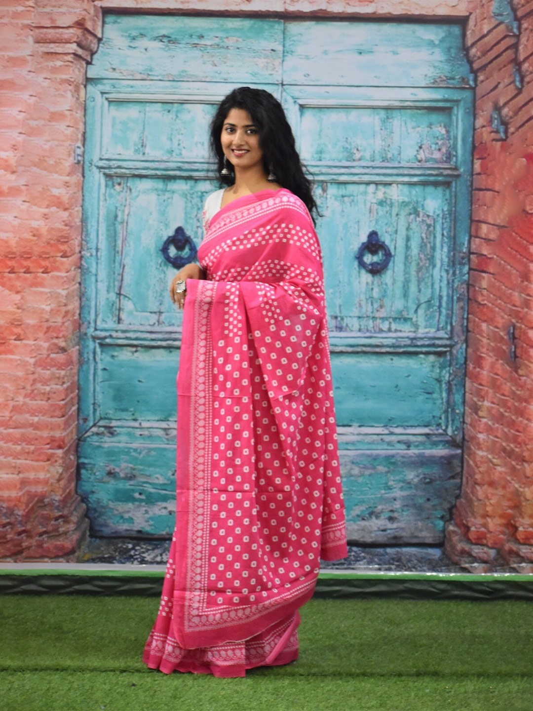 

clothonus Ethnic Motifs Pure Cotton Block Print Saree, Pink