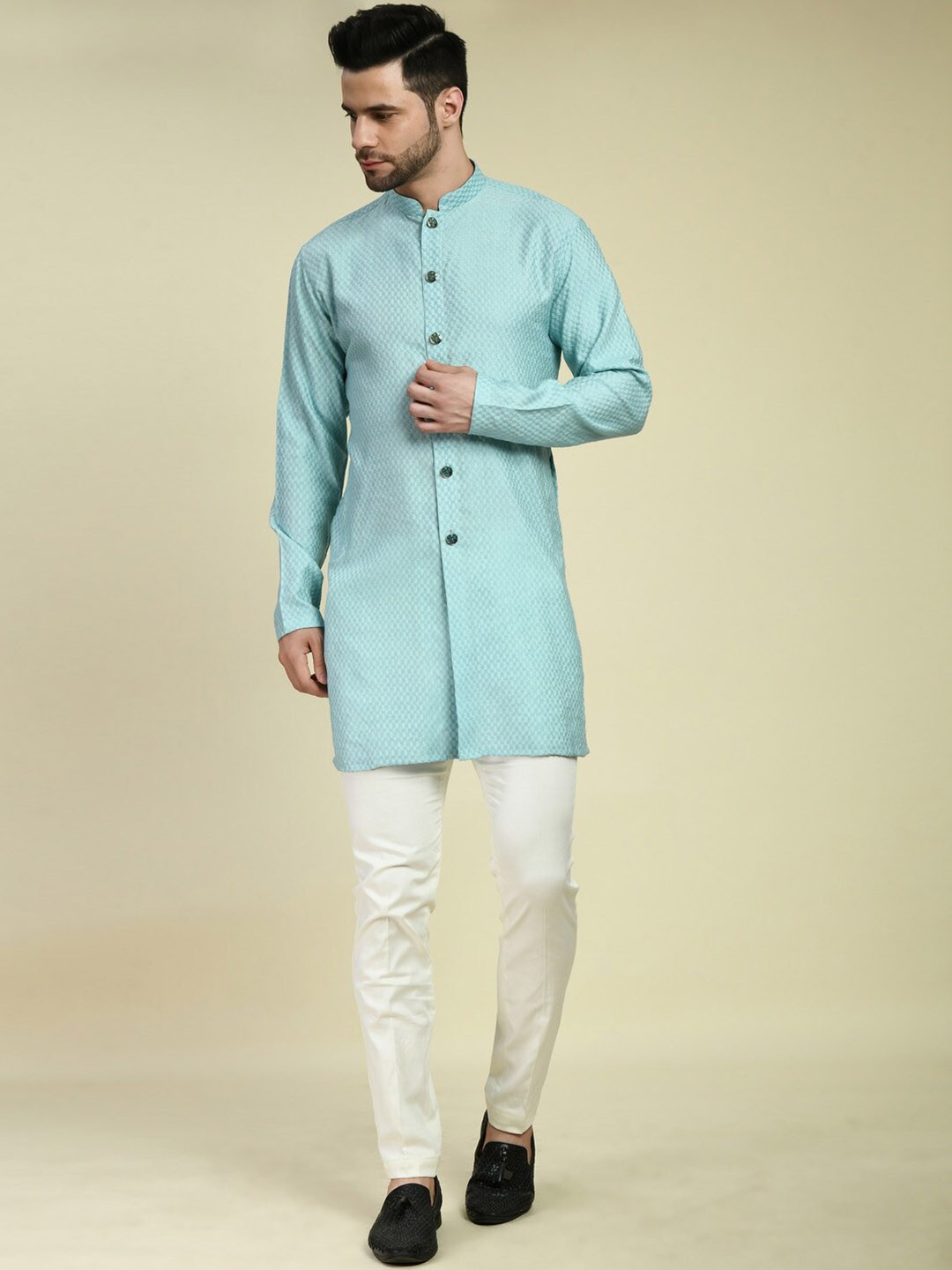 

ONE MAN SHOW Straight Regular Kurta with Trousers & Chikankari Jacket, Blue