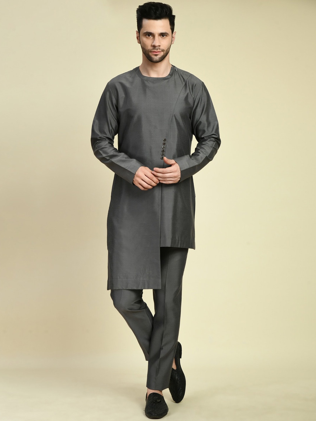 

ONE MAN SHOW Straight Regular Kurta with Pyjamas, Black