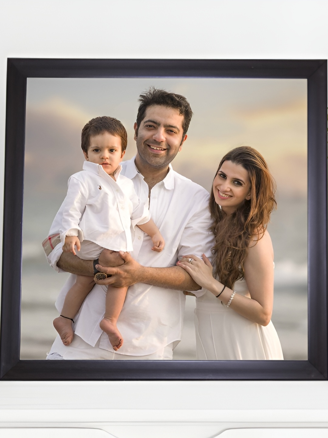 

KDM HOME DECOR Black Wooden Table Photo Frame