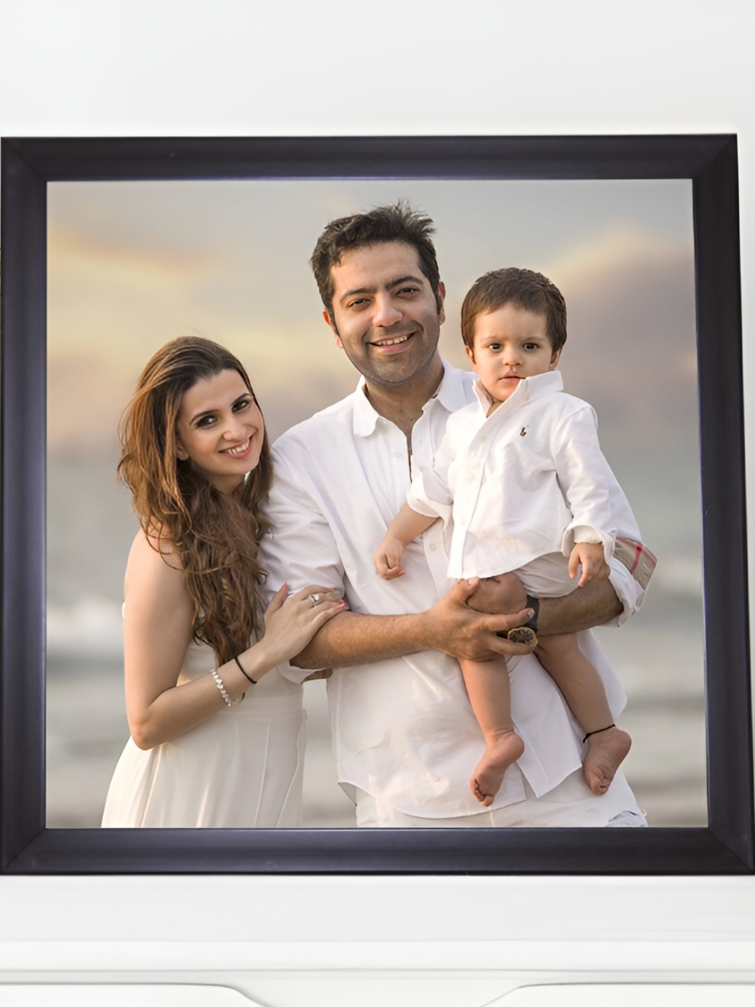 

KDM HOME DECOR Brown Wooden Table Photo Frame