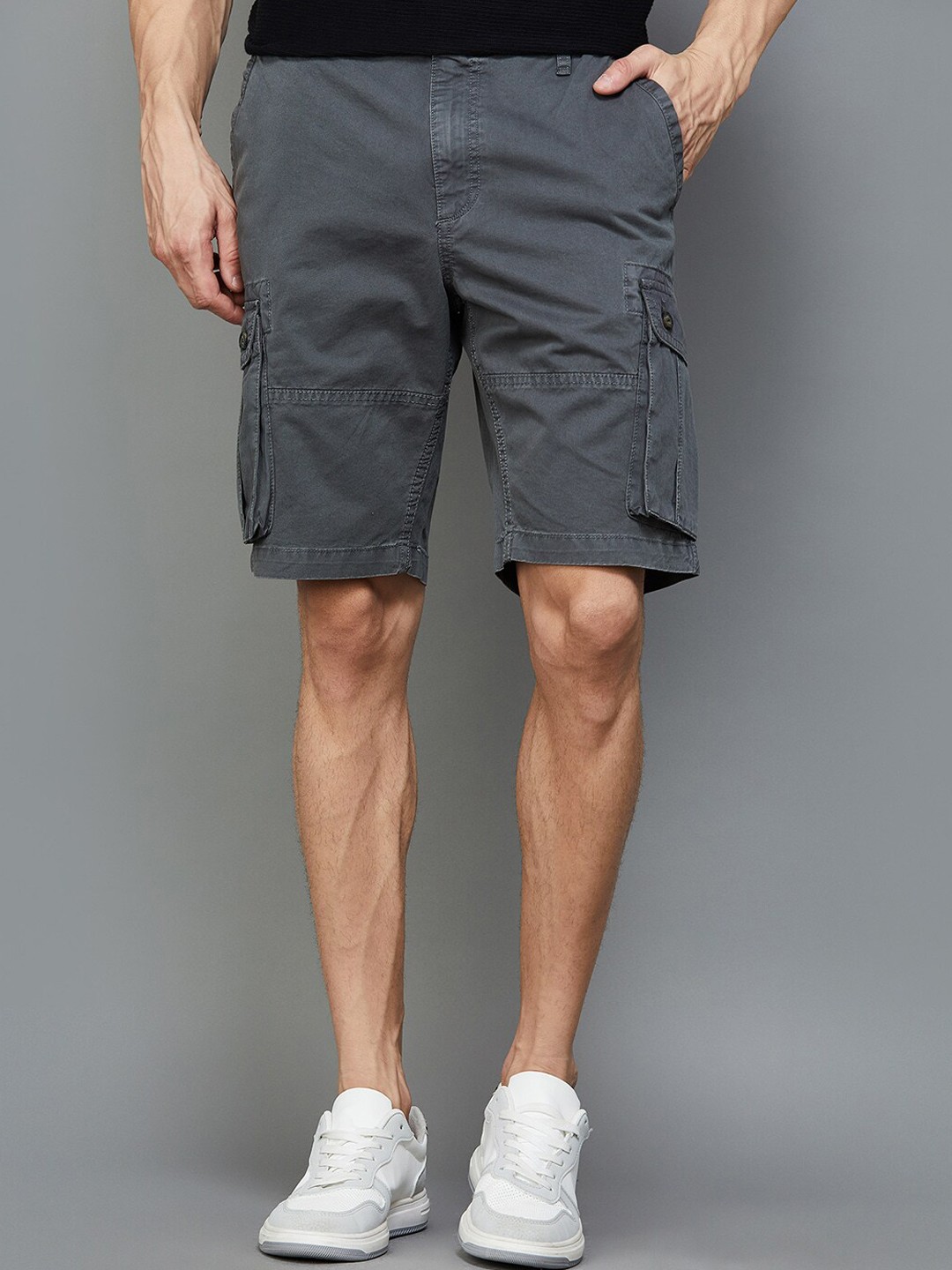 Fame Forever by Lifestyle Men Mid-Rise Cotton Cargo Shorts, Black