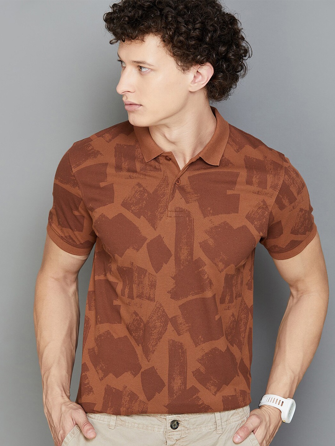 

Fame Forever by Lifestyle Geometric Printed Polo Collar Cotton T-shirt, Brown