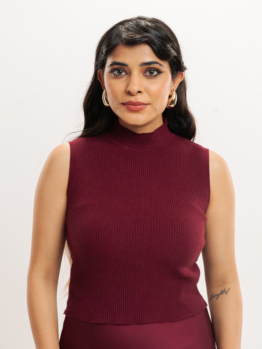 

FREAKINS High Neck Sleeveless Fitted Top, Maroon
