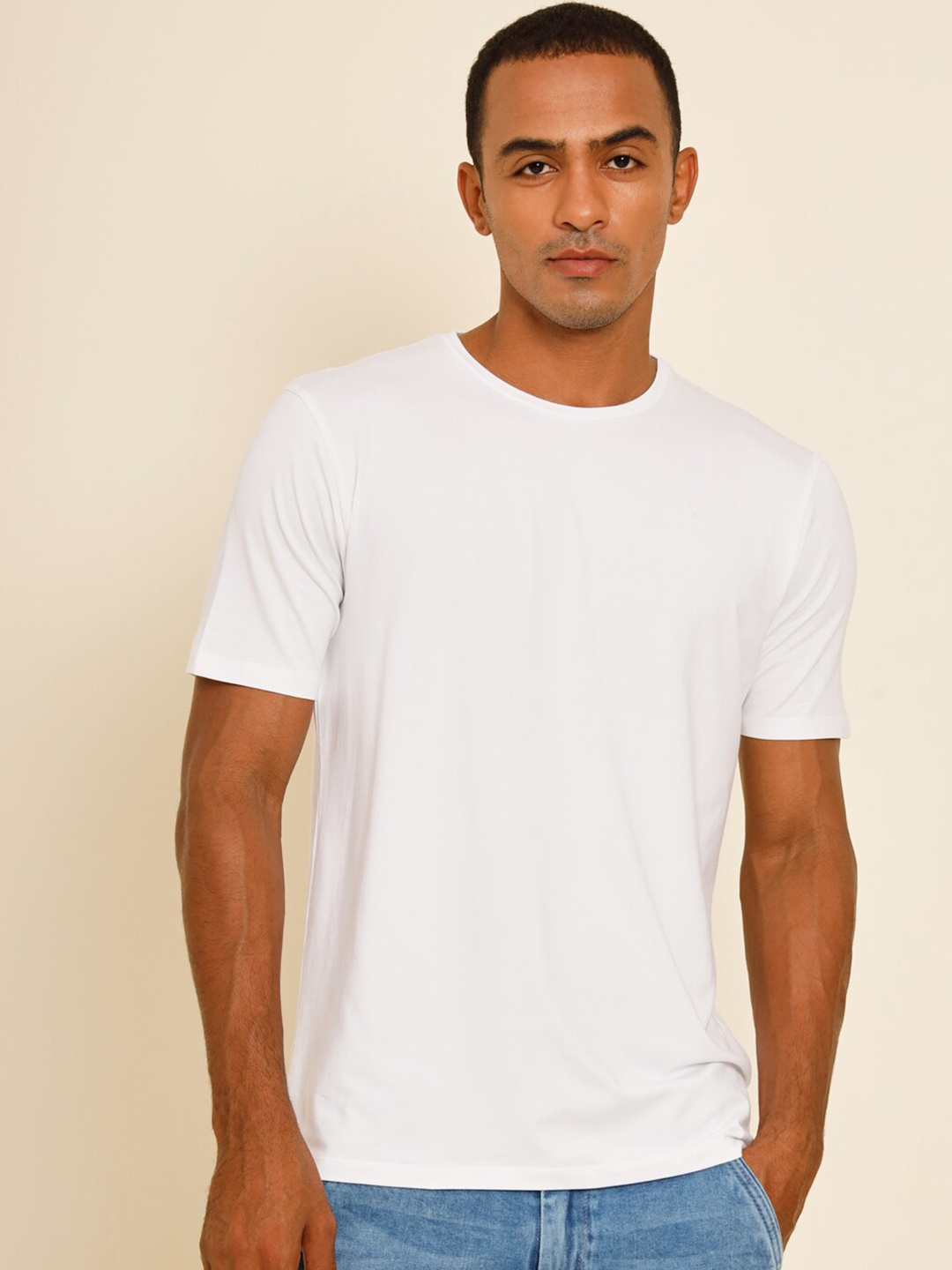 

MUWIN Round Neck Regular Sleeves Pure Cotton T-shirt, White