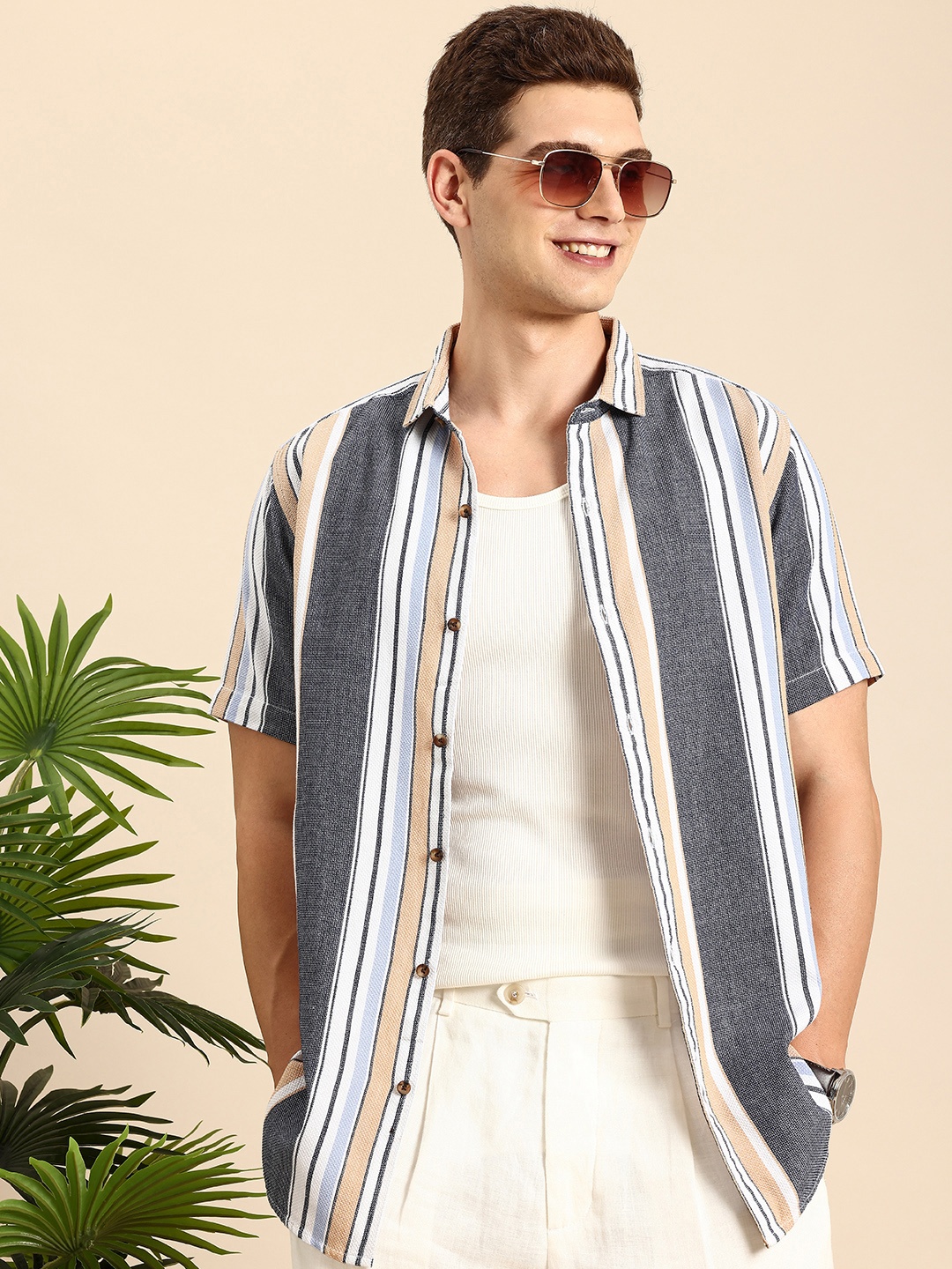 

Mast & Harbour Men Striped Pure Cotton Casual Shirt, Navy blue
