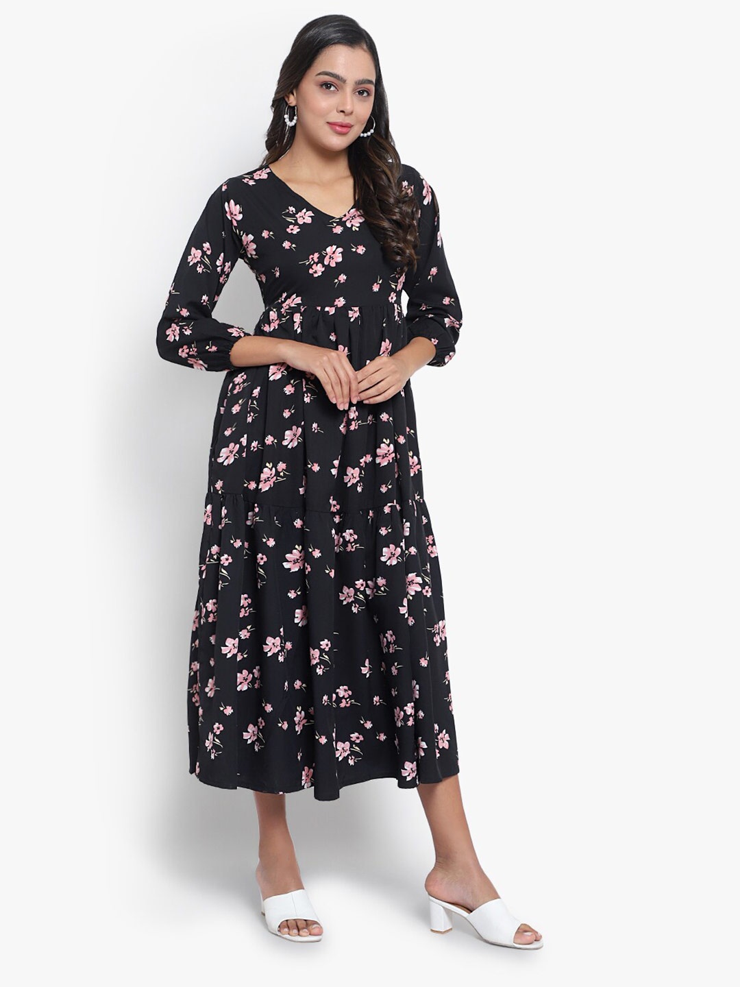 

Indietoga Floral Printed V-Neck Gathered Detail Fit & Flare Midi Dress, Black